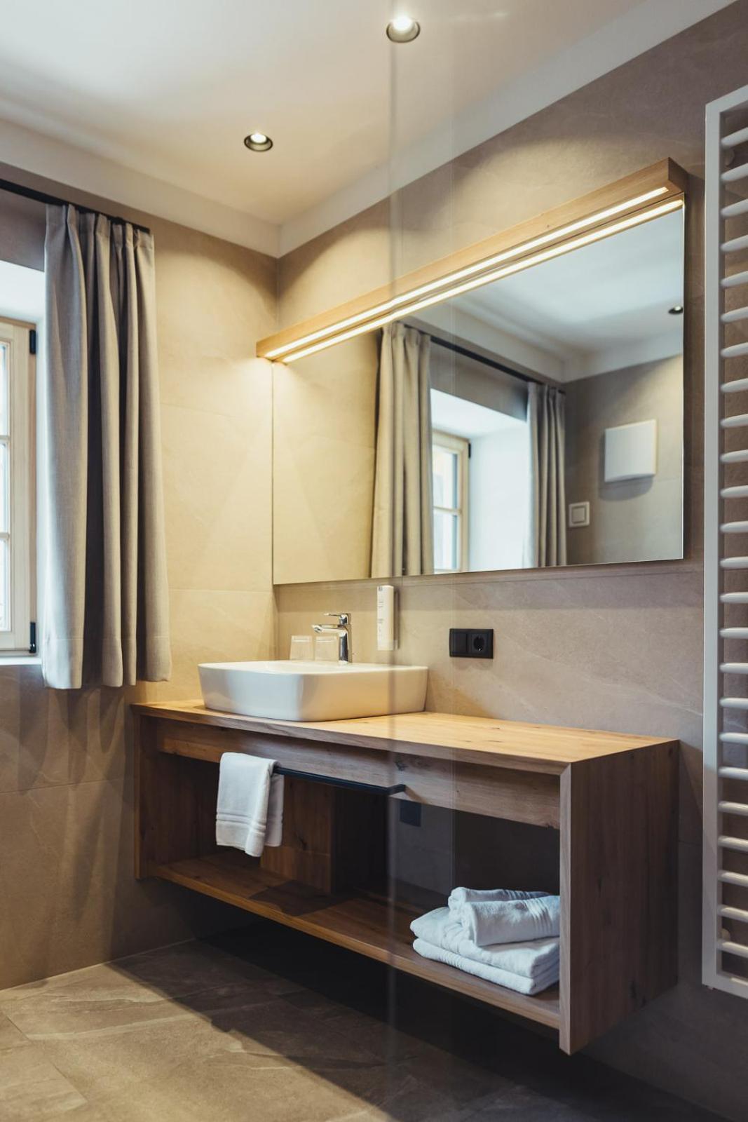 Hotel & Schmuckhof 3*